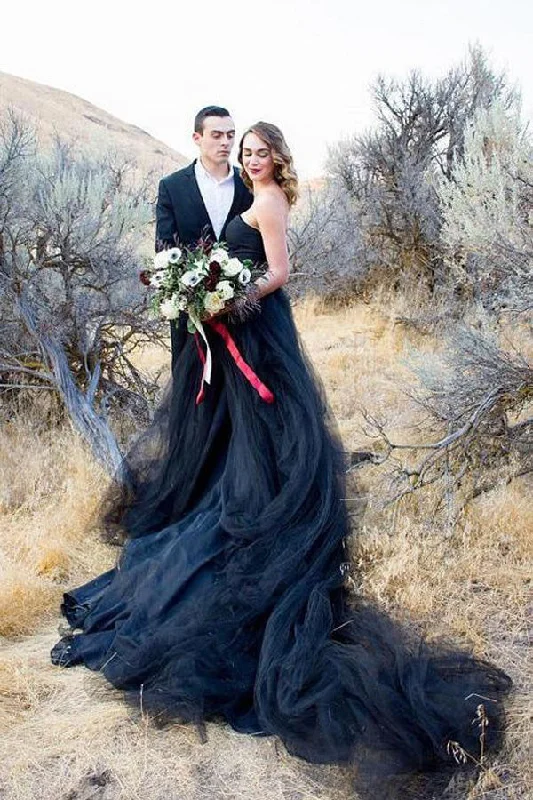 Black Gothic Wedding Dresses A-Line Sleeveless With Train WD704